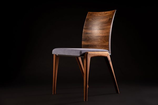 MEDEA tömörfa szék (bőr kárpitozással)